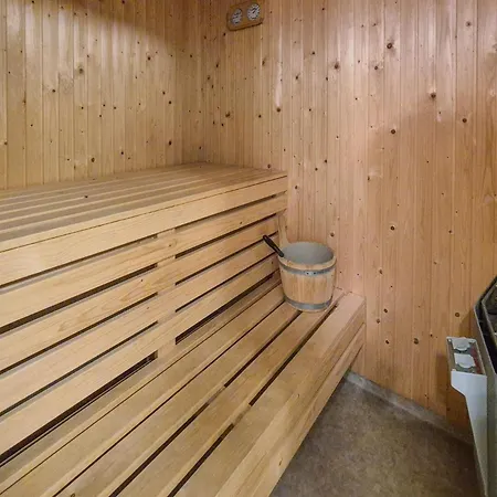 Дом отдыха Stunning In With Sauna *